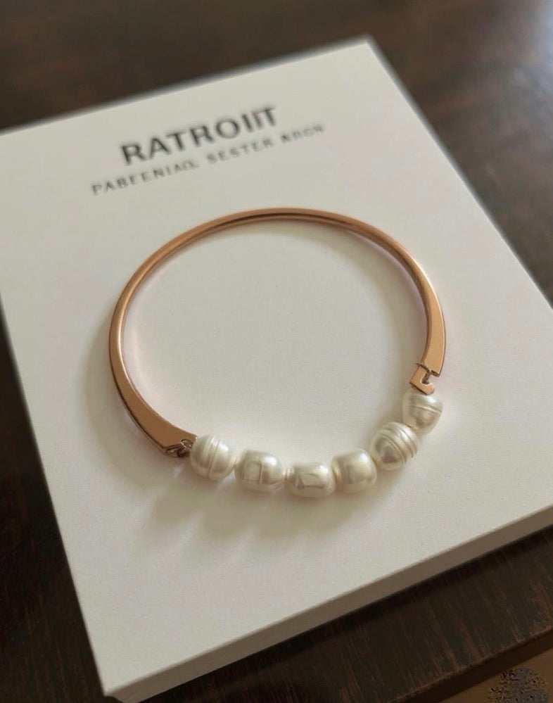 Baroque Pearls Rose Gold Bangle Bracelet