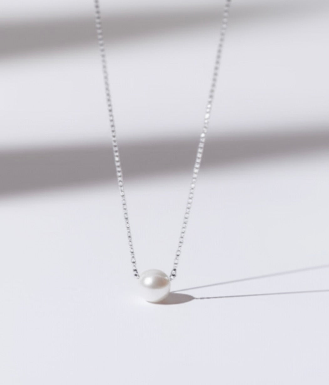 Natural Seashell Pearl Sterling Silver Necklace