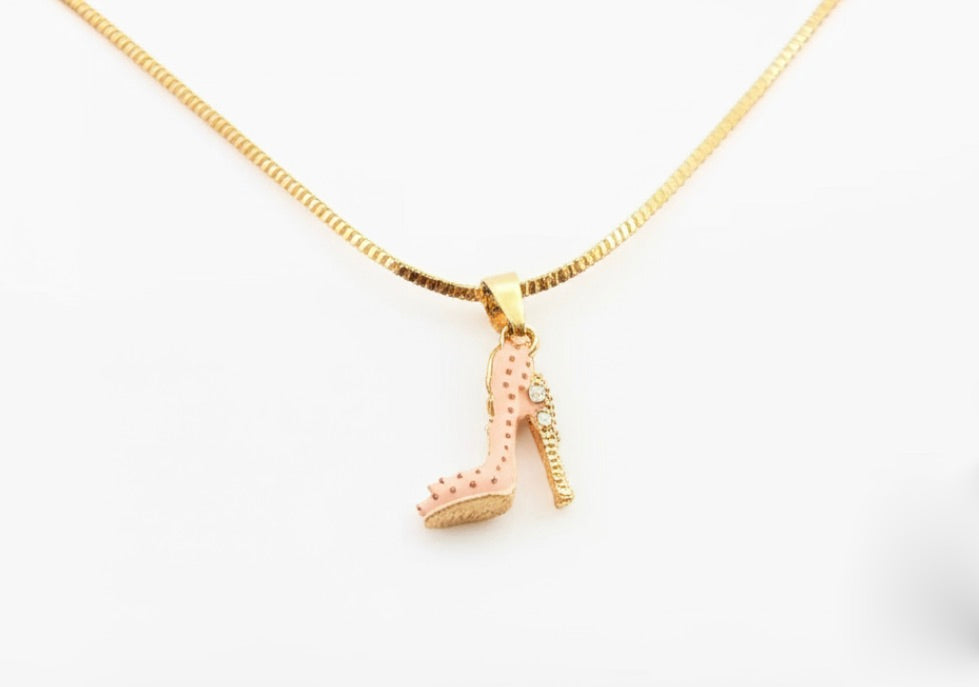 Dainty Shoe Pendant in Pink