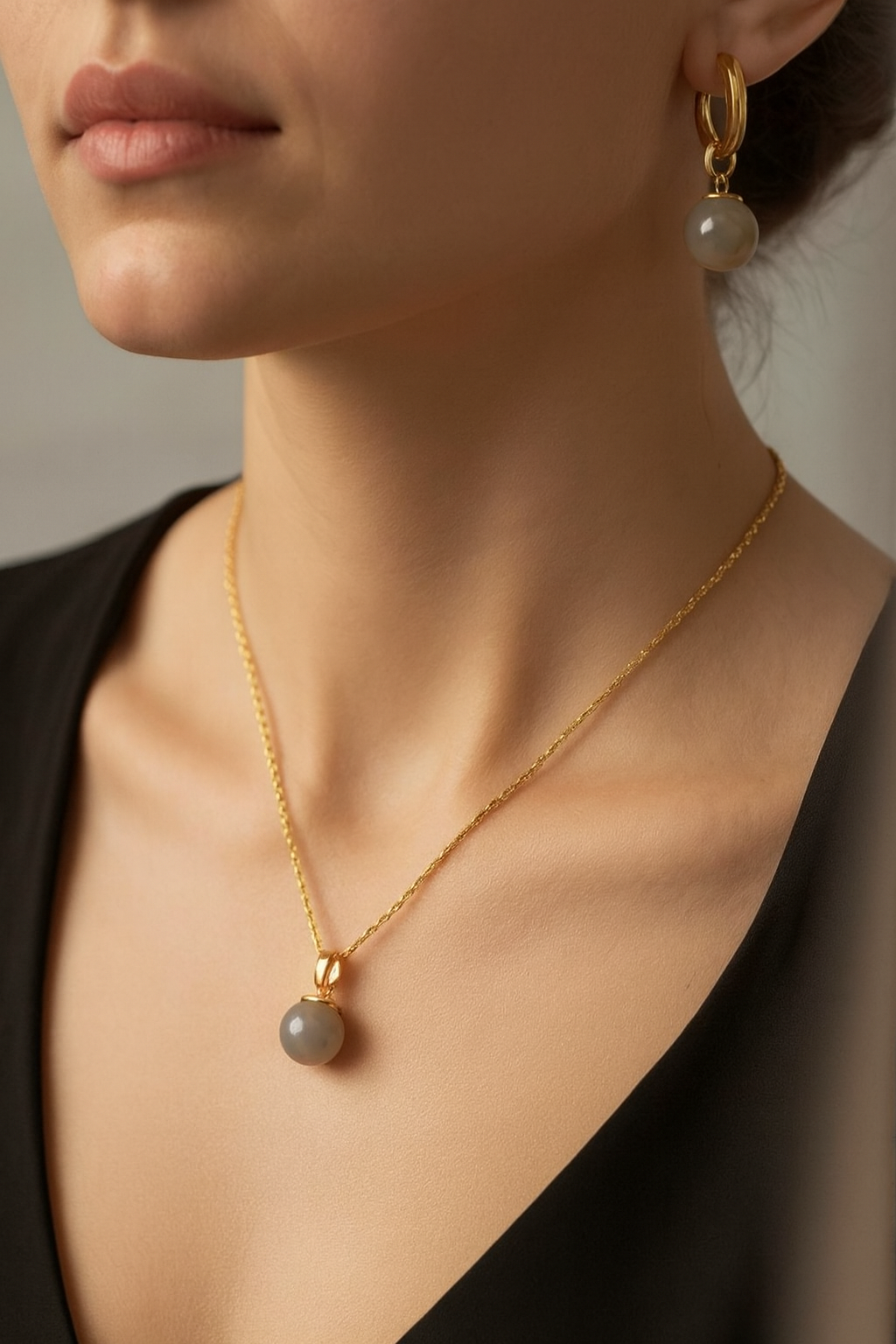 Grey Chalcedony Pendant Necklace
