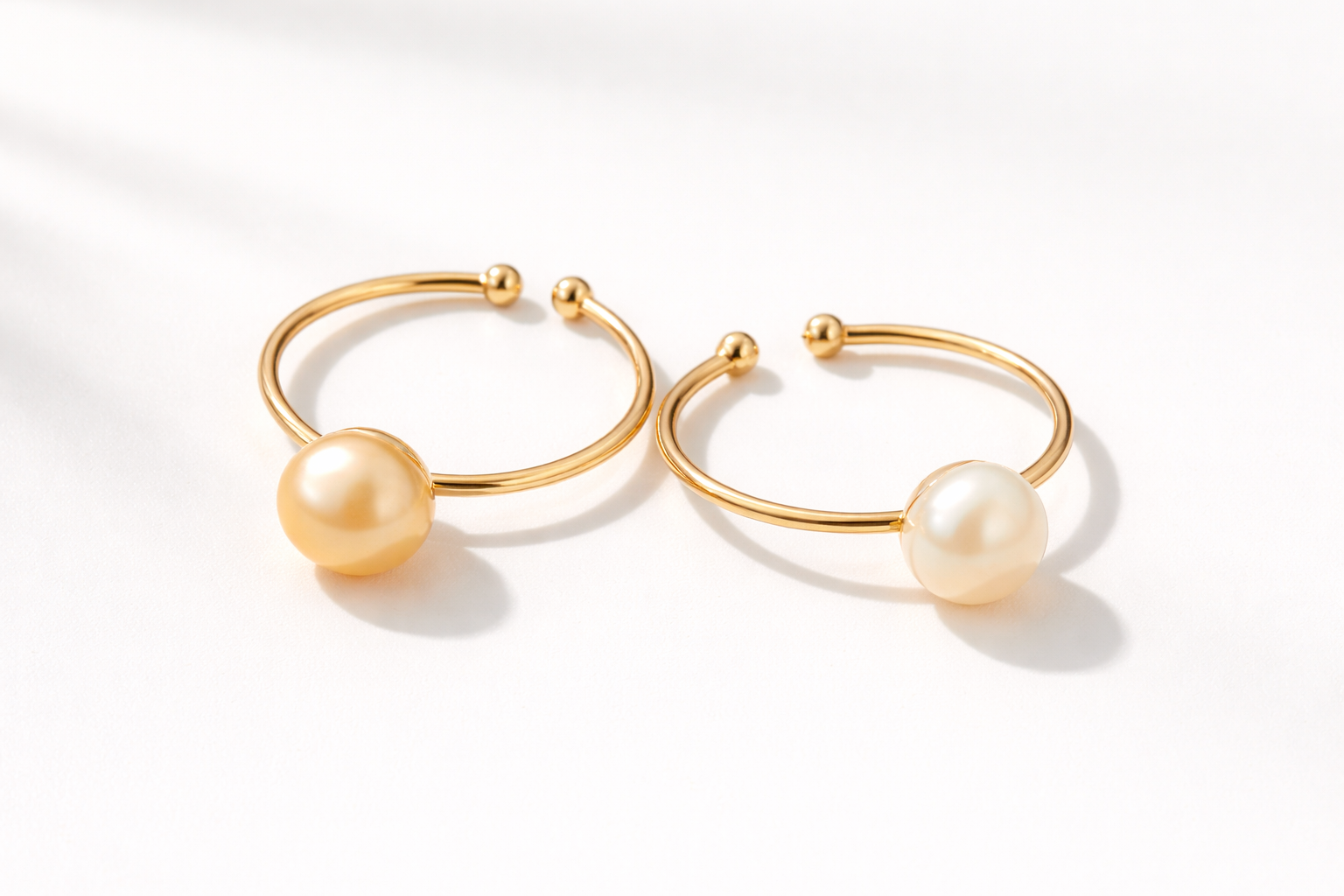 Small Band Baroque Pearl Ring