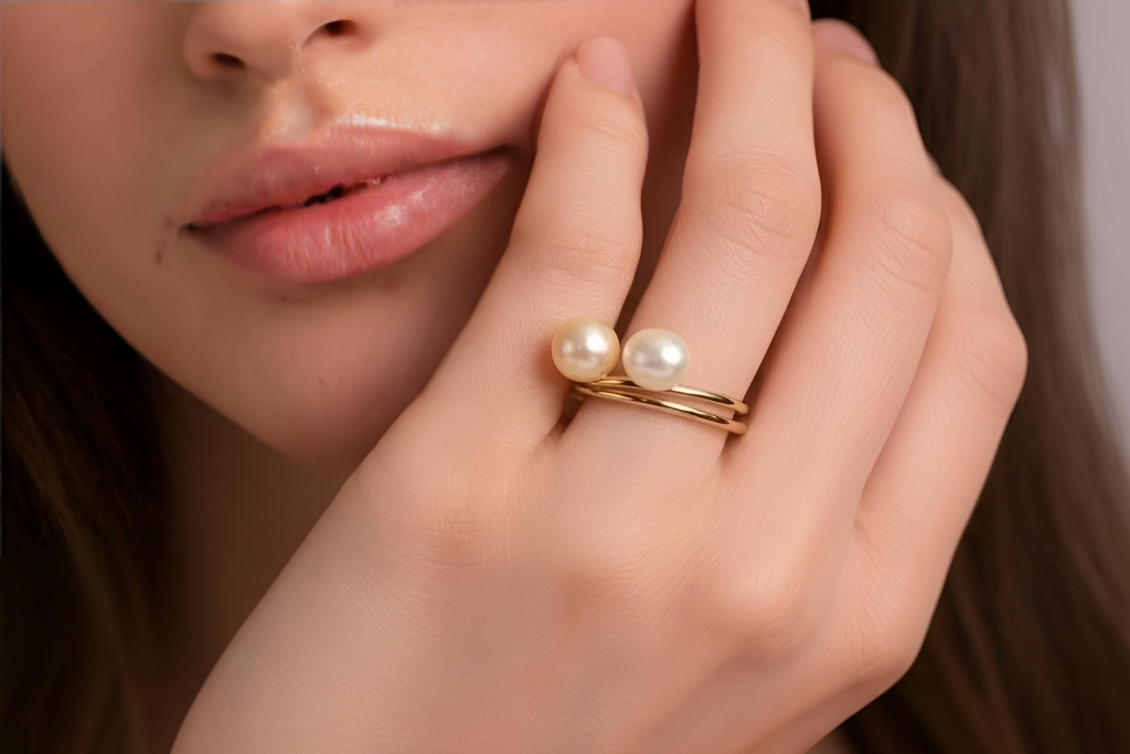 Small Band Baroque Pearl Ring