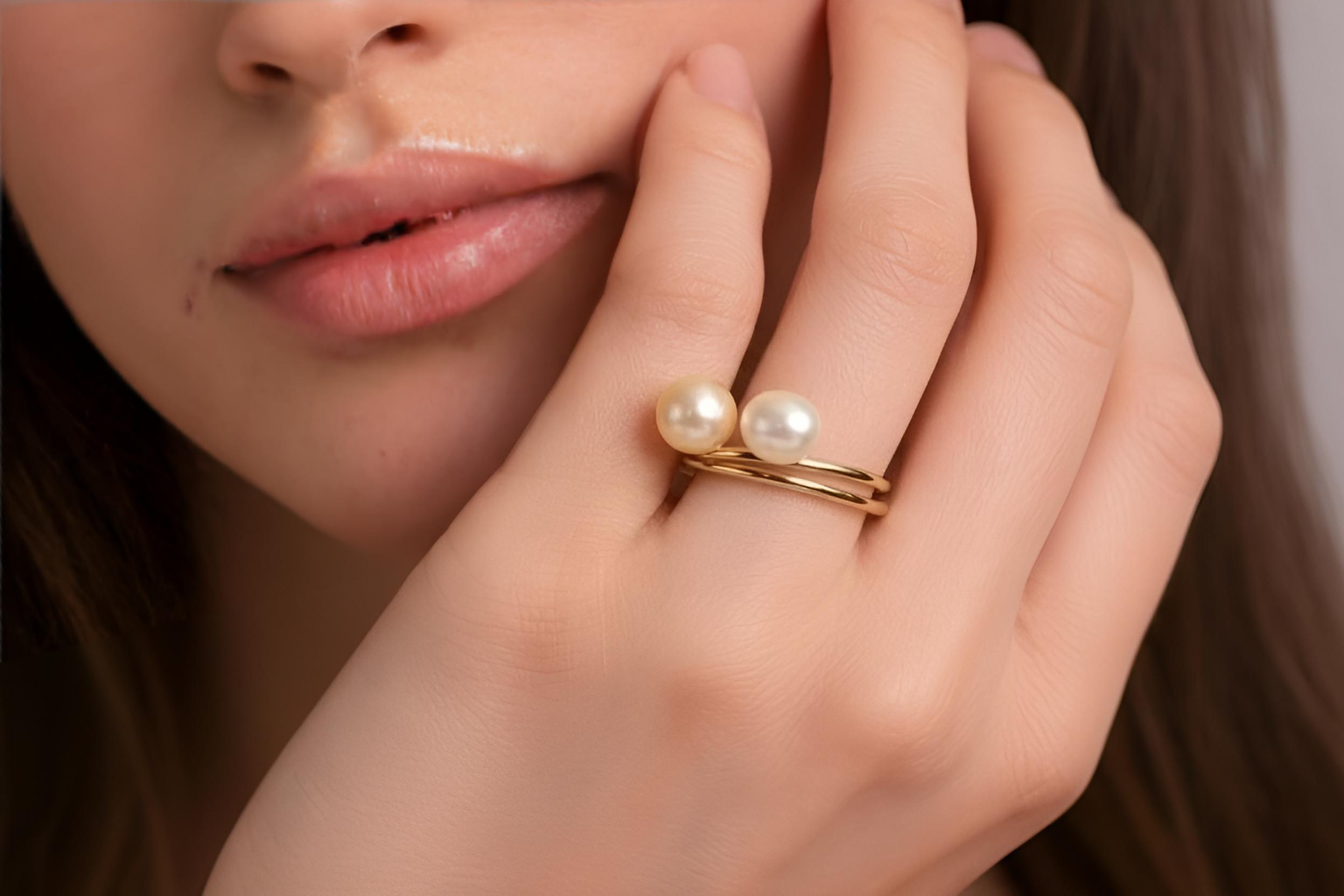 Small Band Baroque Pearl Ring