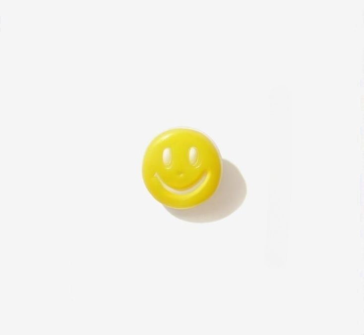 Smiley Face Lapel Pin in Yellow