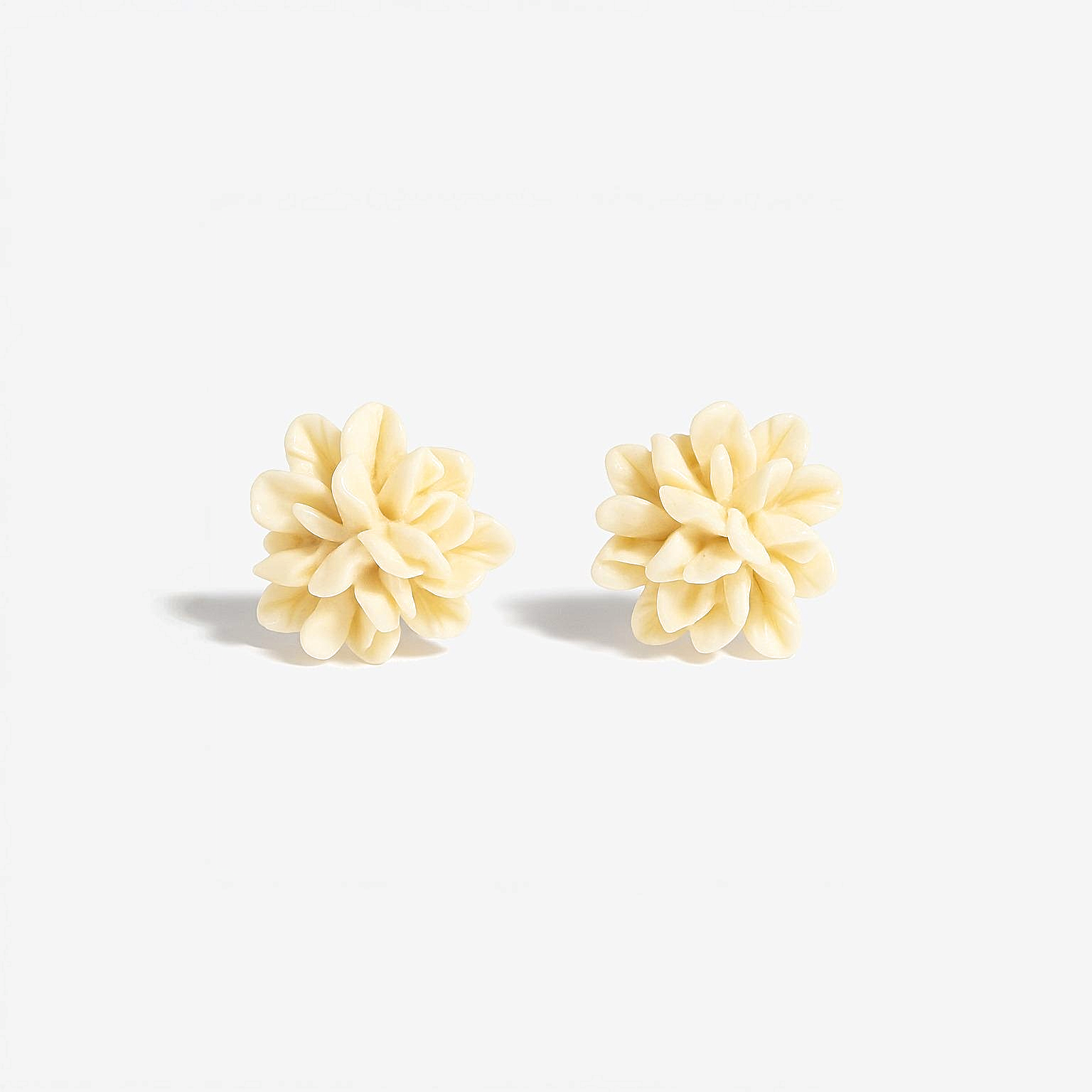 Cream Flower Stud Earrings