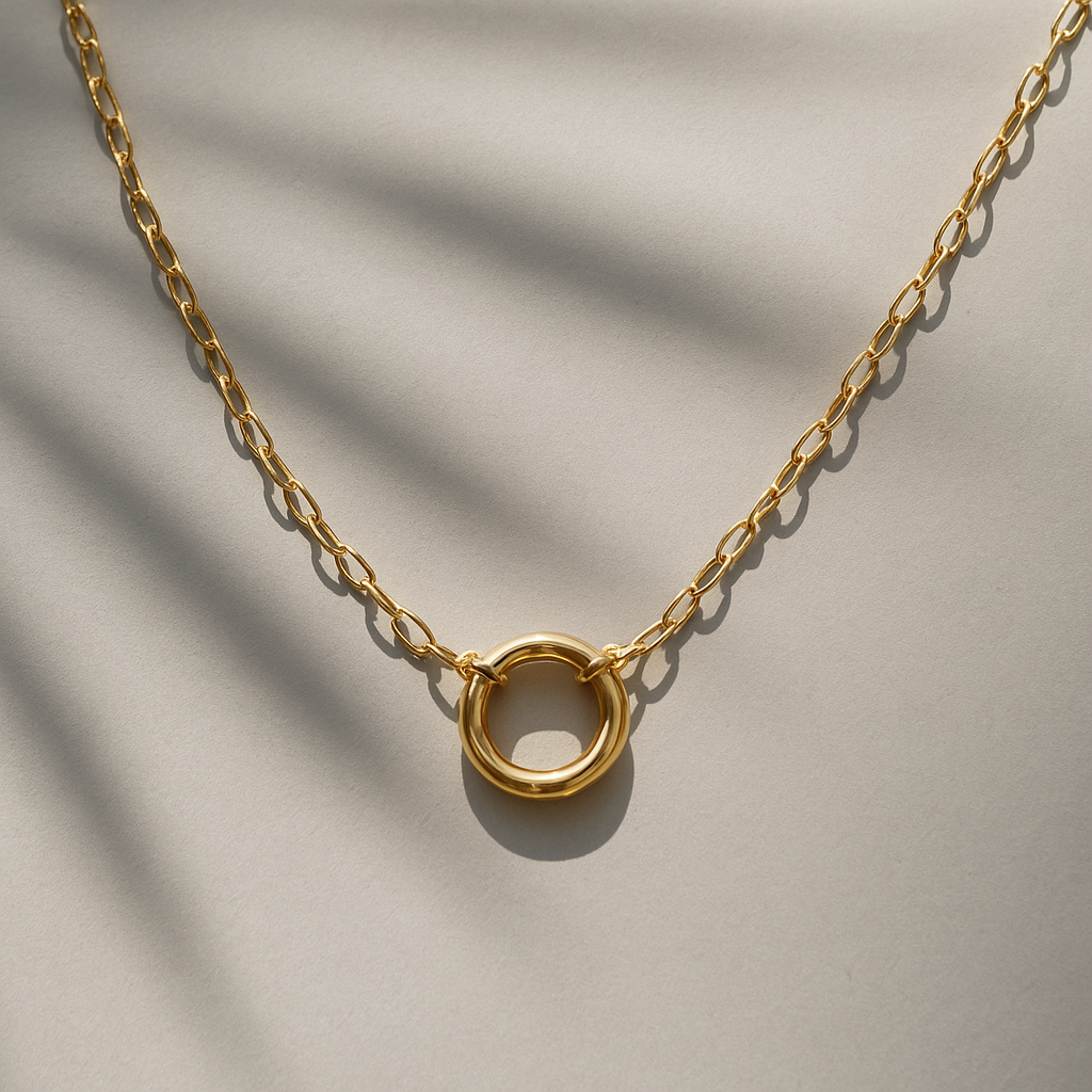 Paperclip Charm Clasp Necklace in Gold