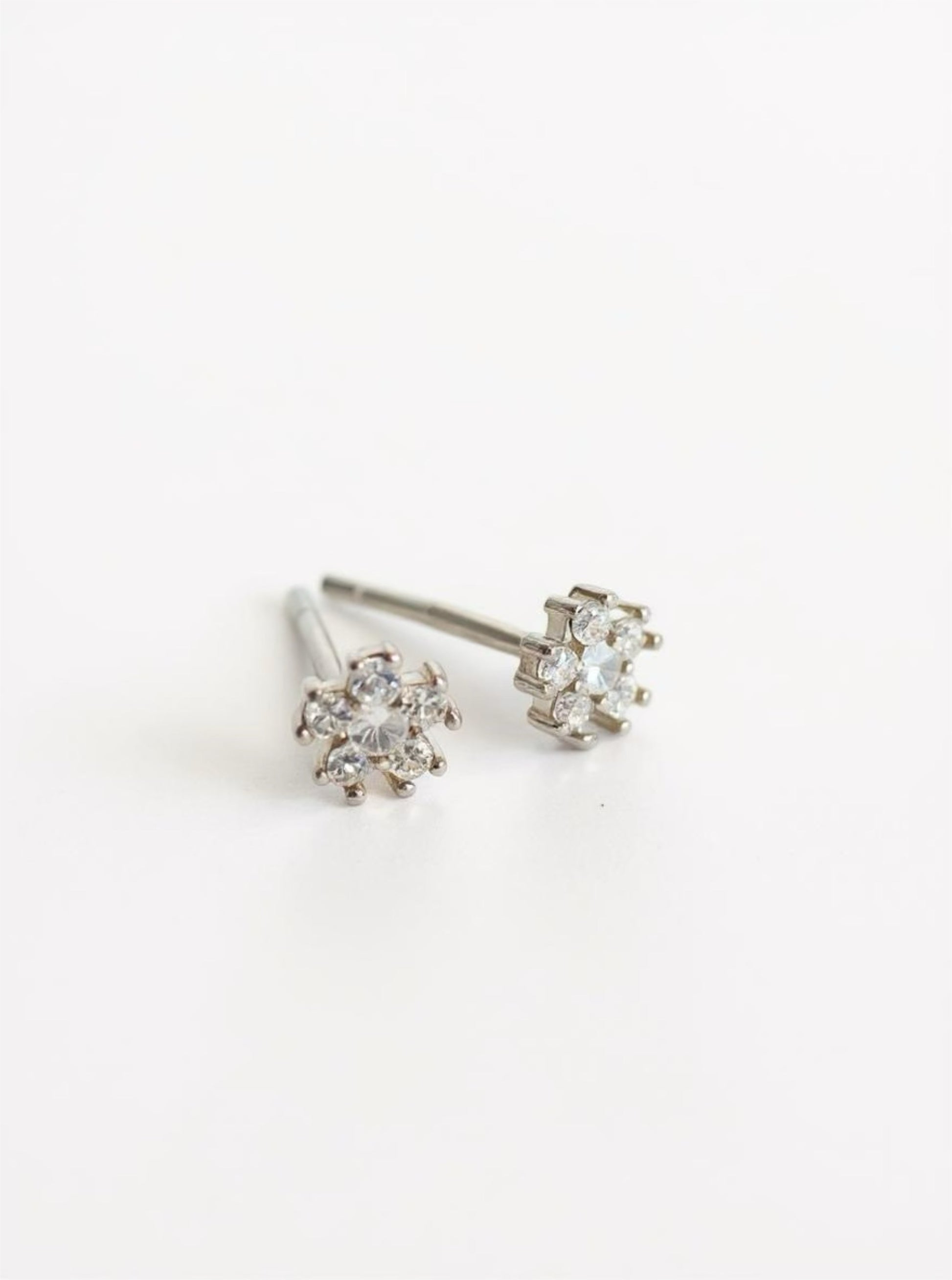 Gentle Cubic Zirconia  Sterling Silver Stud Earrings