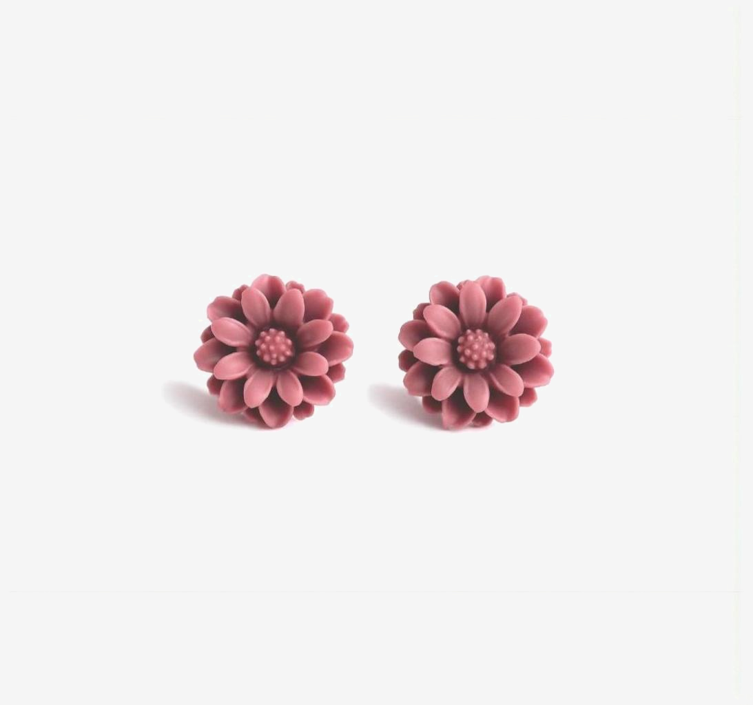 Delicate Pale Red Daisy Stud Earrings