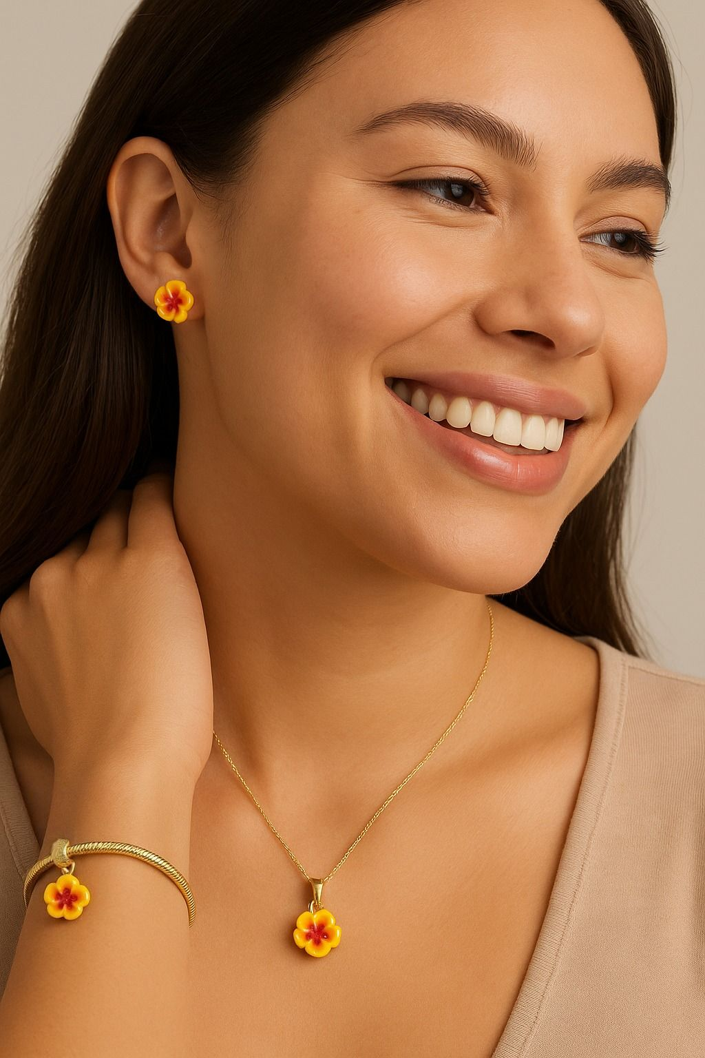 Two Tones Flower Pendant Necklace