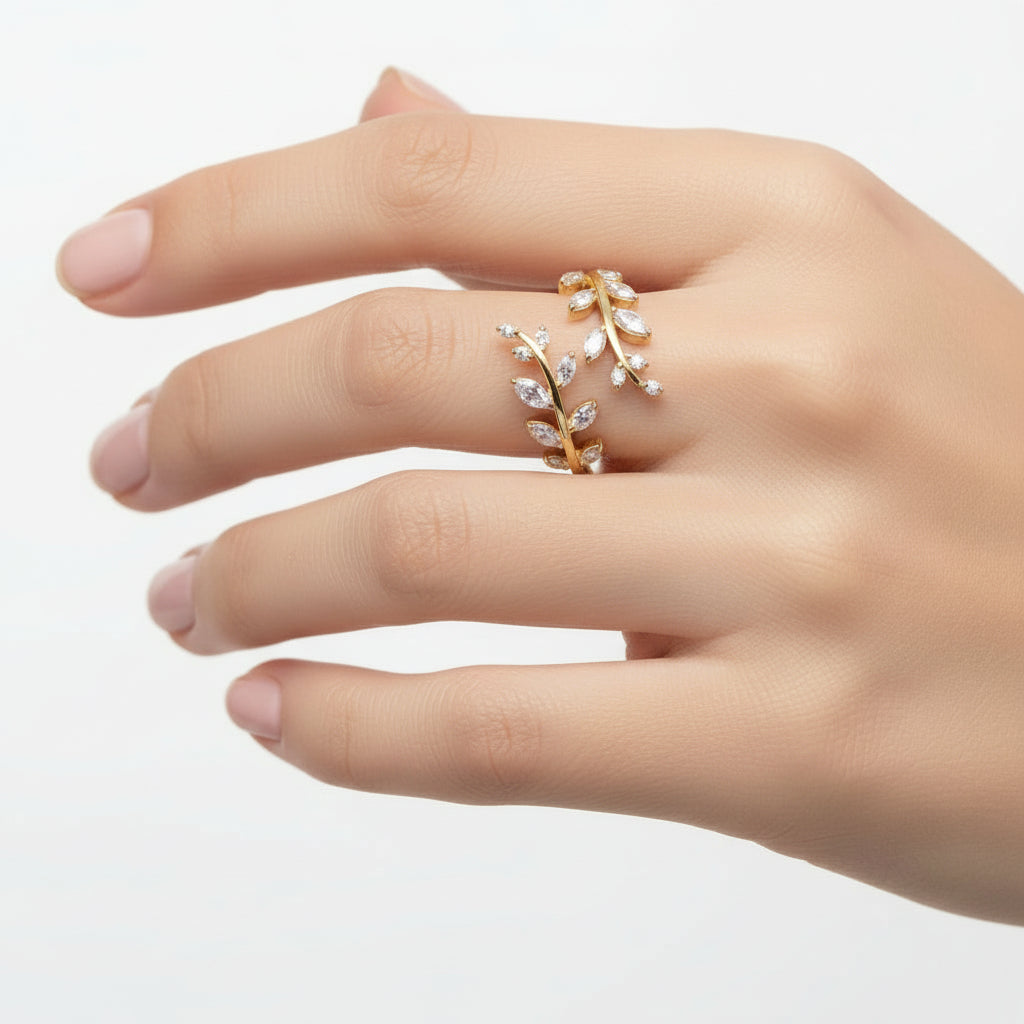 Delicate Vine Leaves Golden Ring