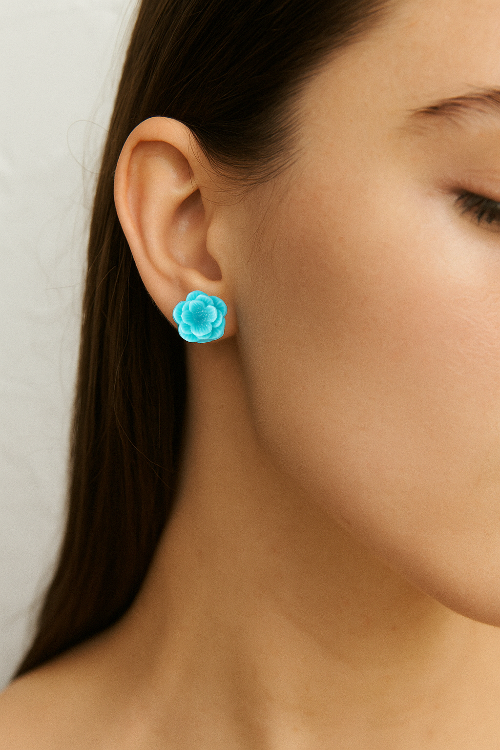 Sparkling Sea Blue Flower Earrings