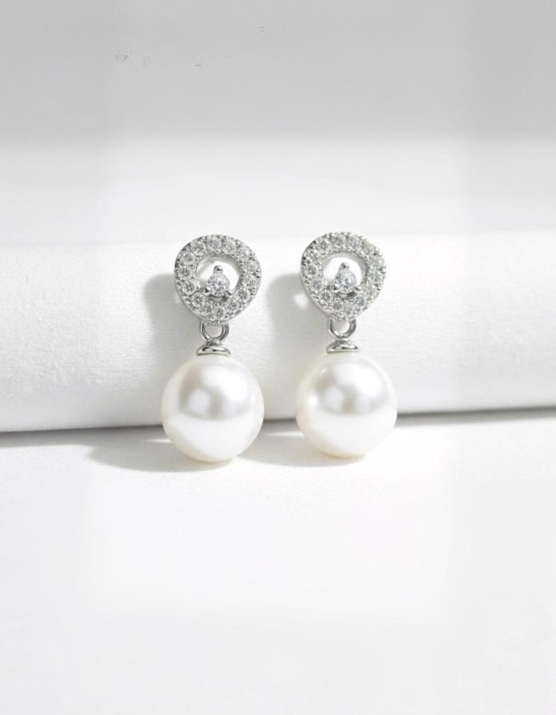 Gentle Freshwater Peal Silver Drop Earrings